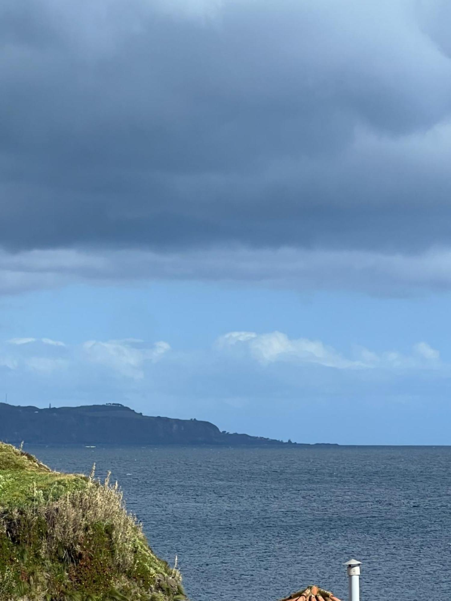 Casa A 2 Minutos A Pe De Piscina Natural Ponta Delgada Buitenkant foto